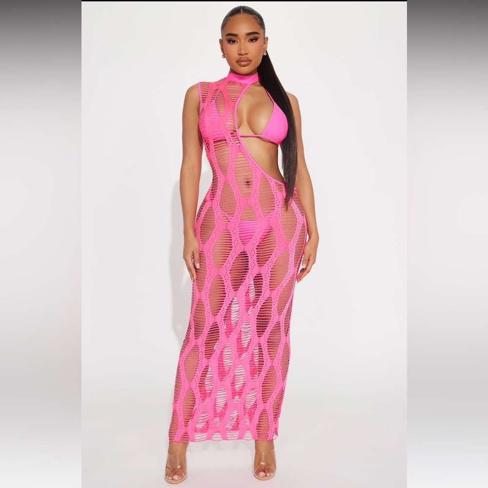 Toes in the sand, three-piece bikini set hot pink